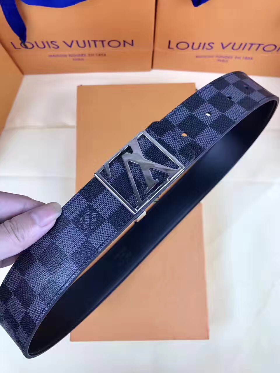 1496378772760254.jpg