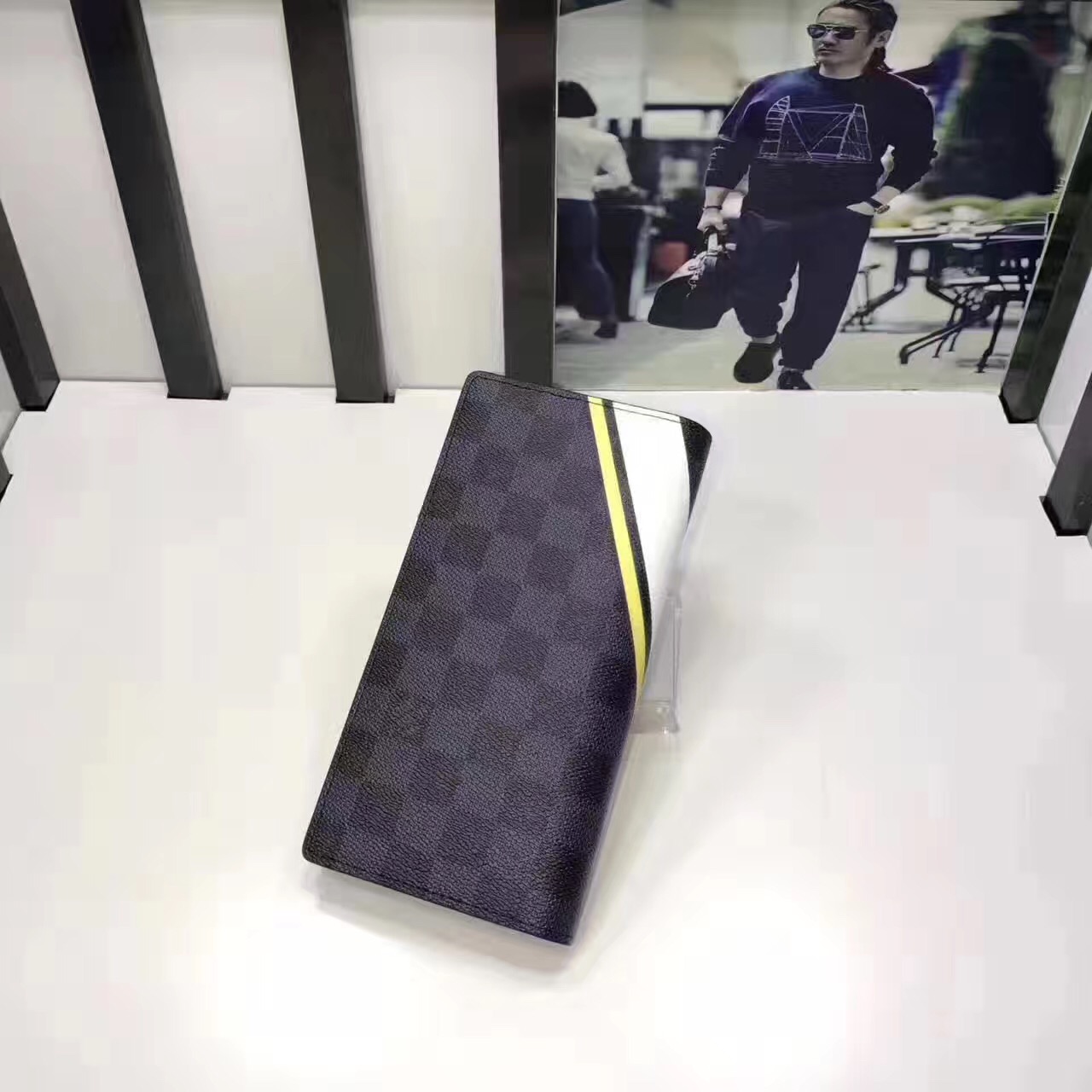 1496491882466095.jpg