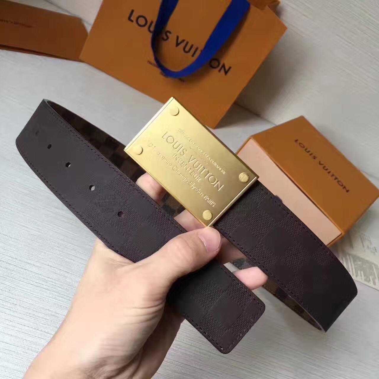1496657657926389.jpg