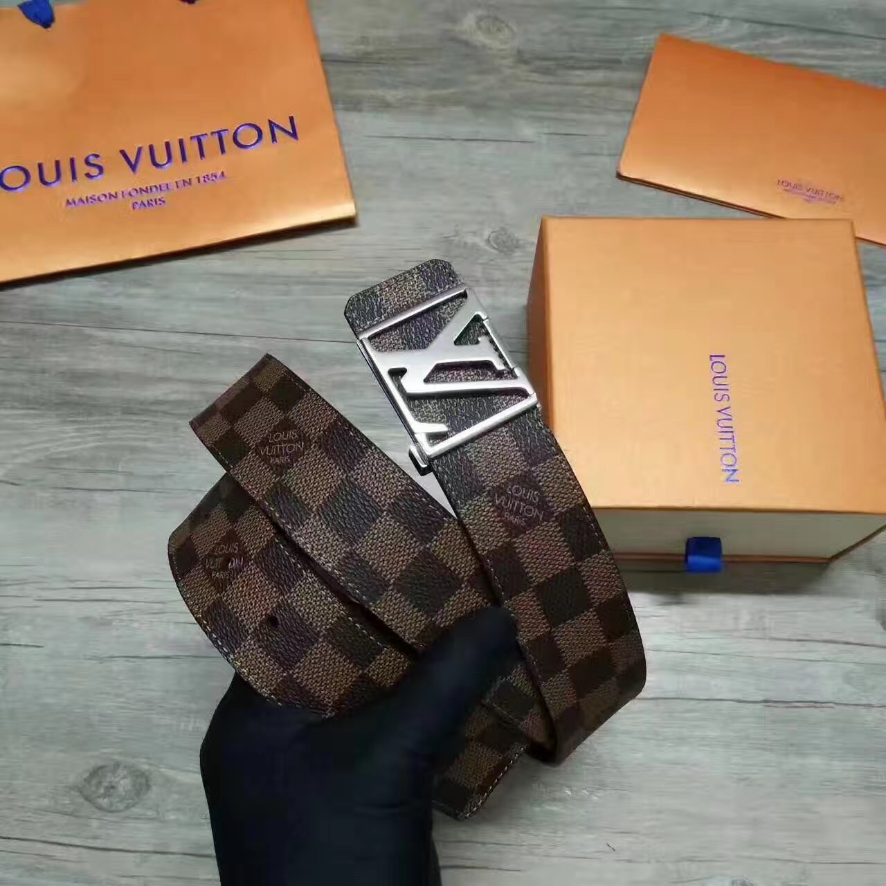 1496753038121153.jpg