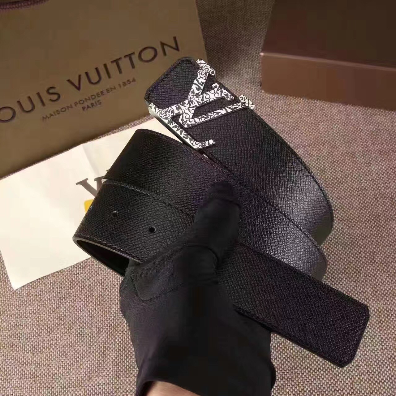 1496820854132480.jpg